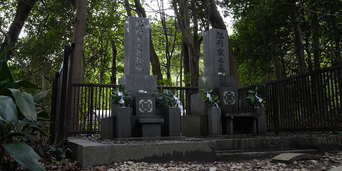 お墓