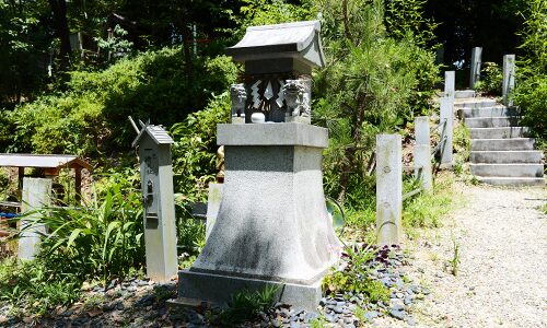 短山辨財天社